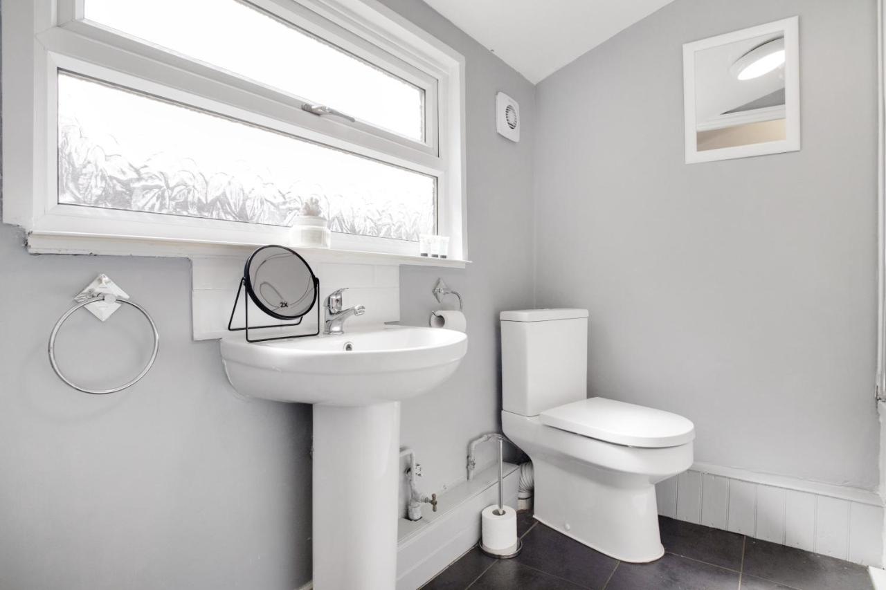 Elegantly 2-Bedroom In Ashington, Sleeps 3 Ashington  Exterior photo